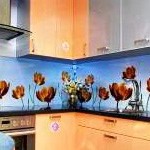 стеклянный фартук для кухни